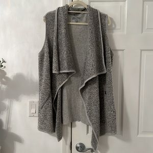 Olivia Sky Boucle Waterfall Vest Gray